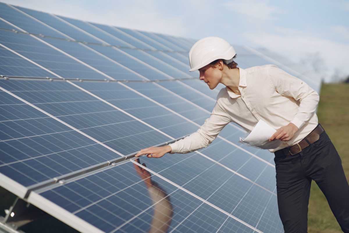 manutenzione pannelli fotovoltaici, assistenza impianto fotovoltaico, efficienza energetica fotovoltaico