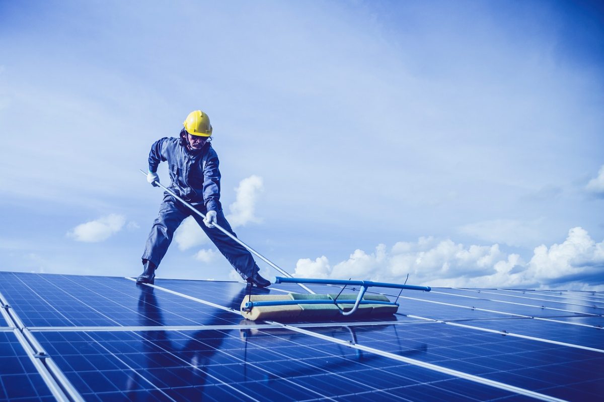manutenzione fotovoltaico, pulizia pannelli solari, controllo impianto fotovoltaico