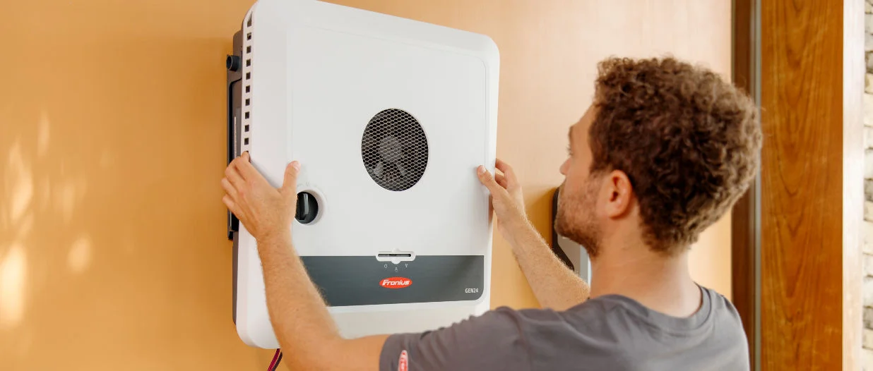 faq inverter fotovoltaico, durata batterie solari, manutenzione inverter e batterie inverter fotovoltaico, funzione inverter solare, tipologie inverter fotovoltaici