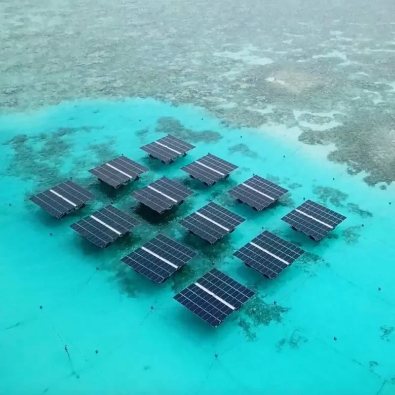 innovazioni energia solare, tecnologie fotovoltaiche, pannelli solari BIPV, tegole solari, energia rinnovabile sostenibile.